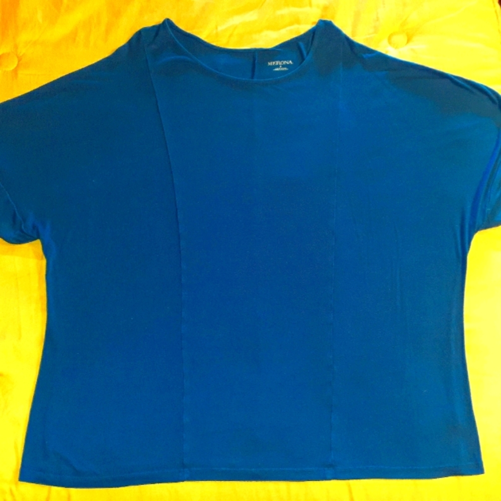 Womens 2xl shirt